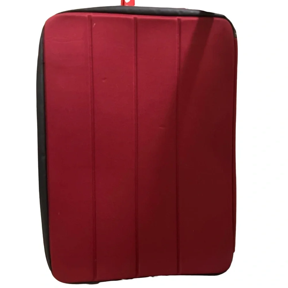 SOLO Crimson and Black Tablet Sleeve